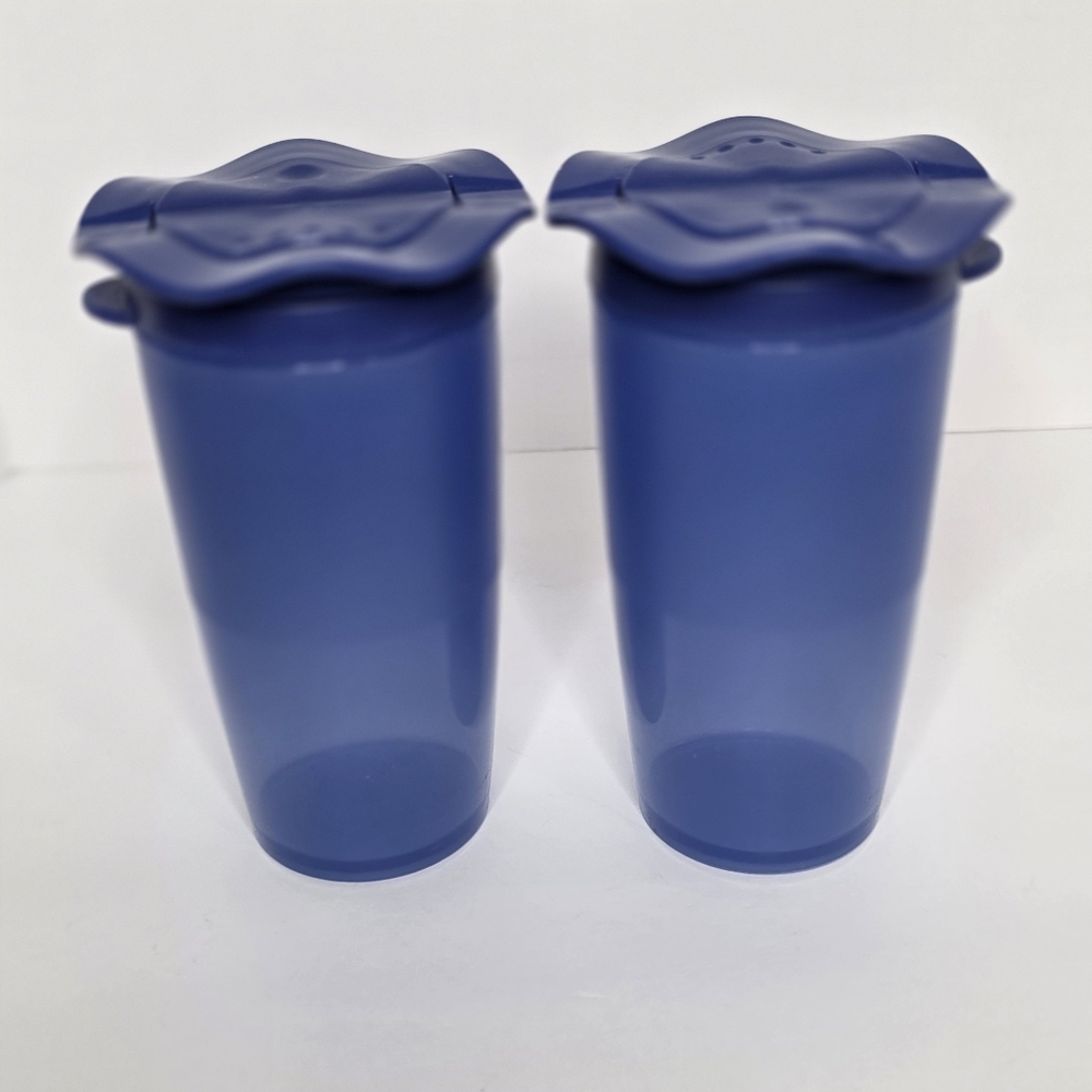 Tupperware Ruffle/Flower Top Salt And Pepper Shaker Set, Blue 4oz